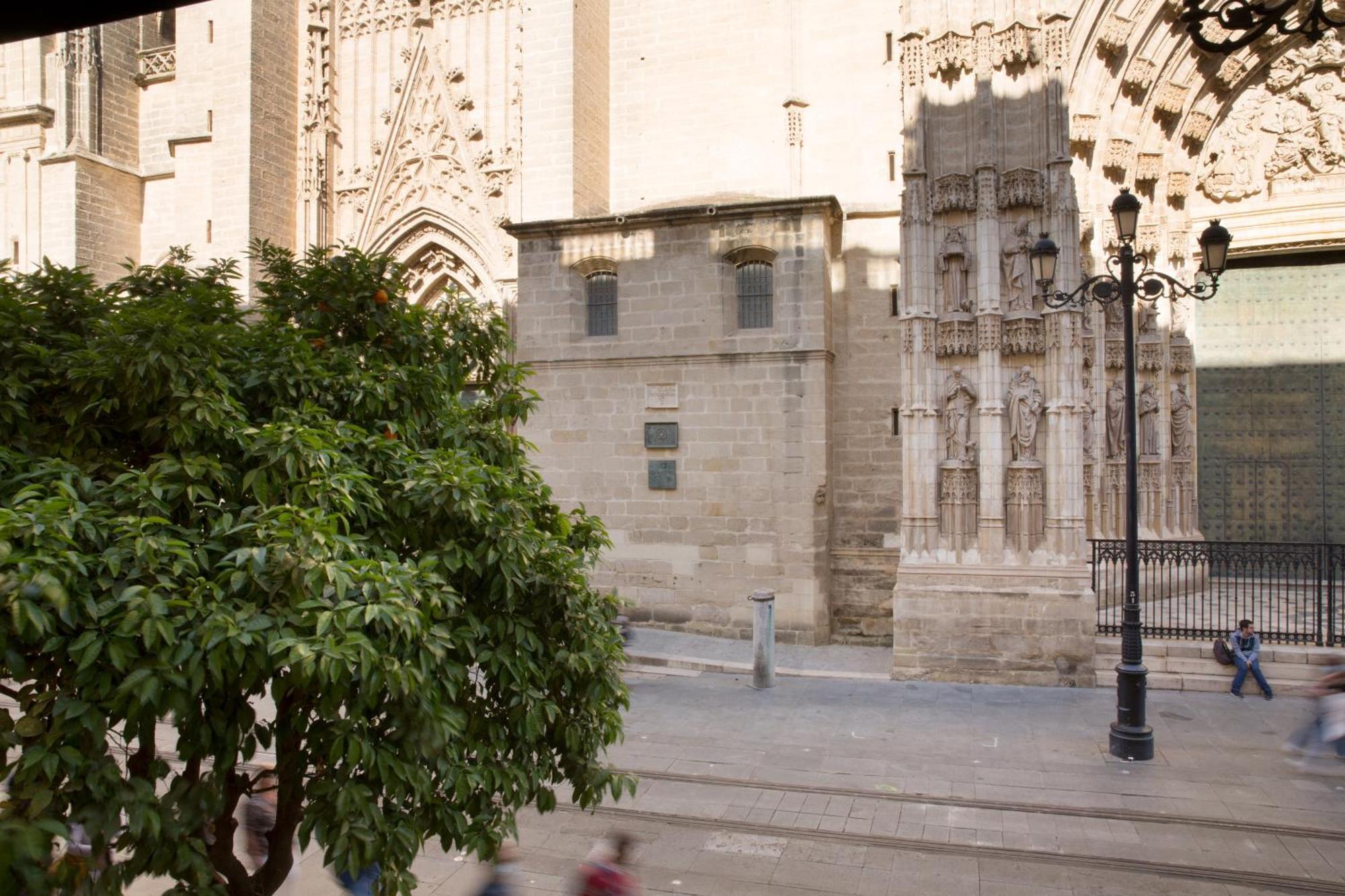 Puerta Catedral Suites Σεβίλλη Δωμάτιο φωτογραφία